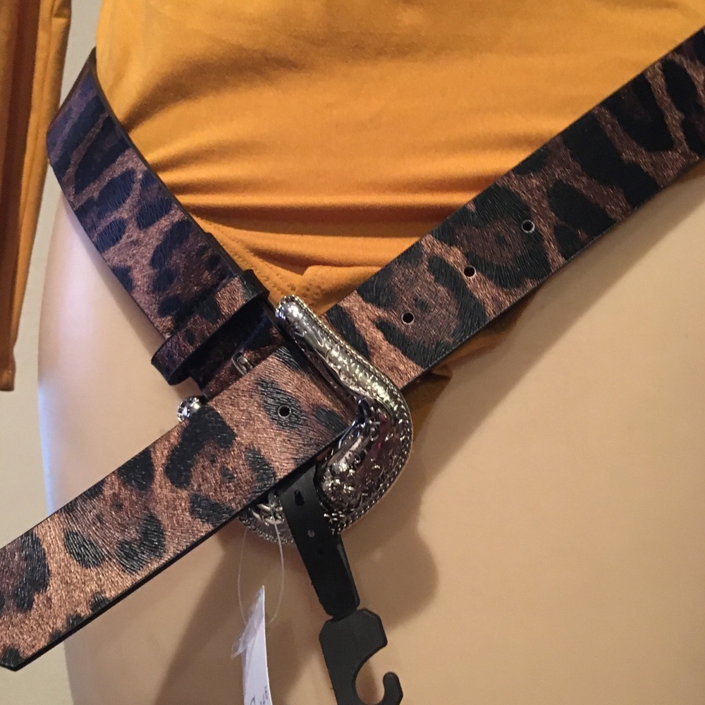 NWT Stylish Leopard belt